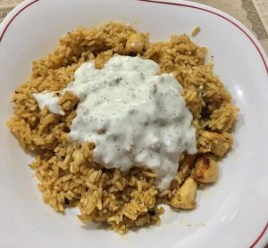 Pollo kebab con arroz